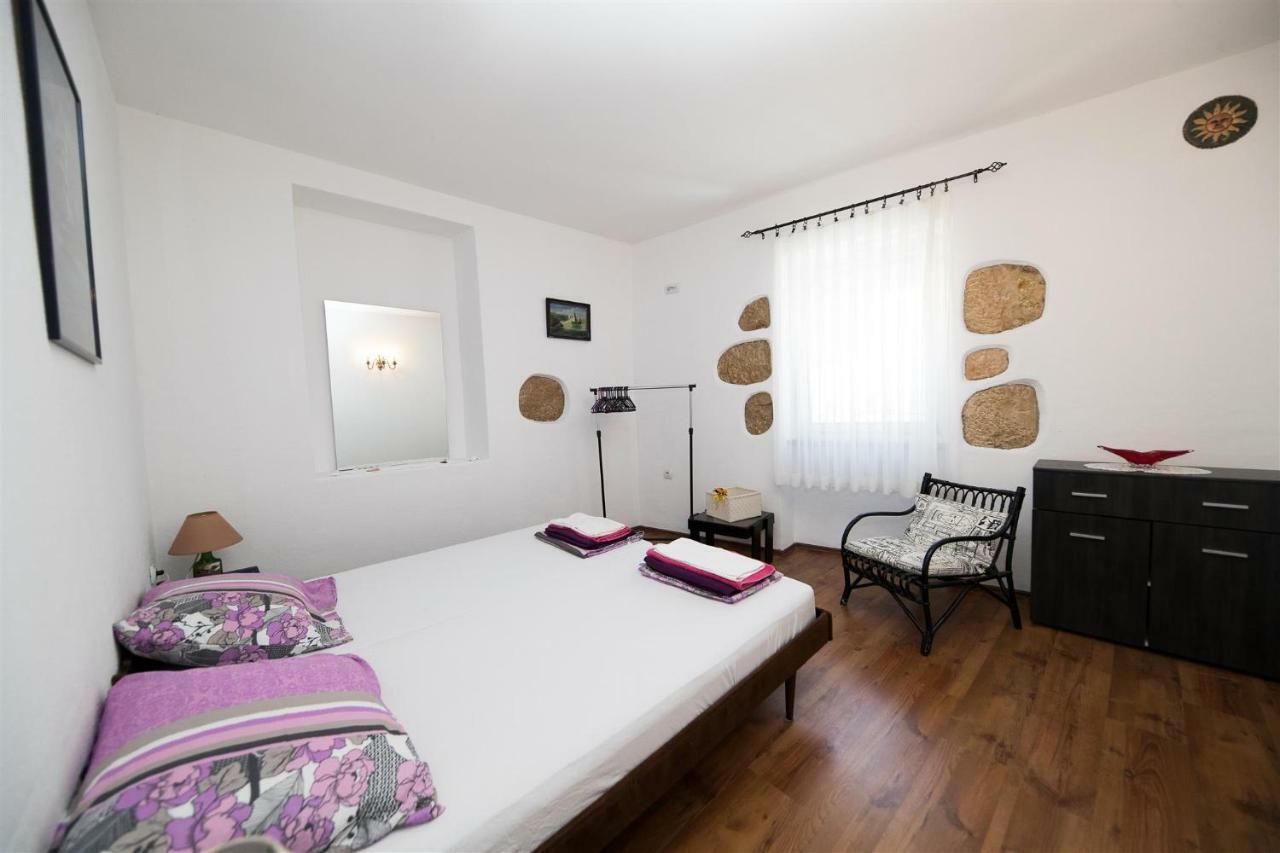 Apartmani More Цриквеница Экстерьер фото